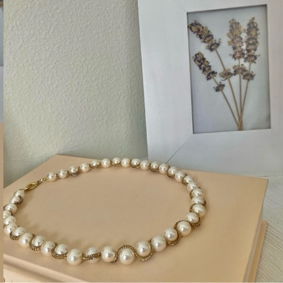 Pearl & Gold Chain Necklace Vintage “Alienor” Classic Style Quiet Luxury Elegant - Picture 6 of 10